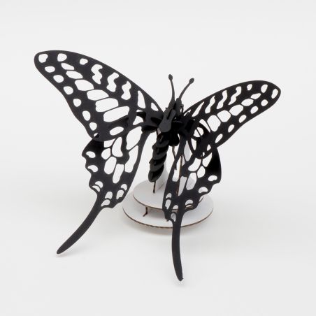 3d модел за сглобяване черна хартиена пеперуда Swordtail...